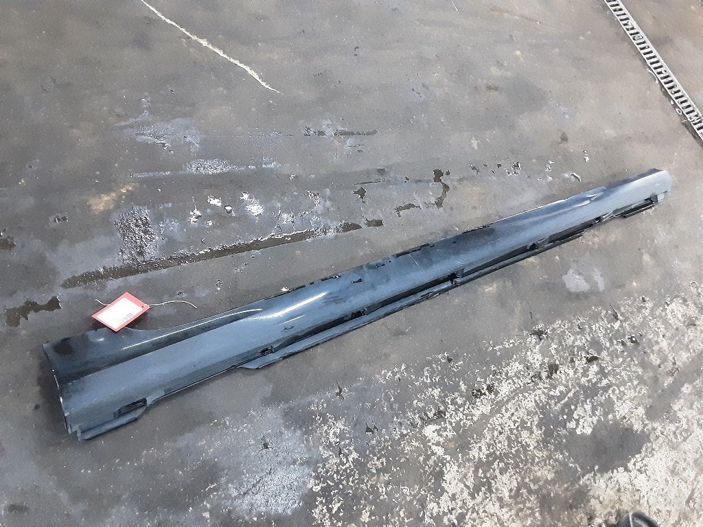 SIERLIJST DORPEL Audi A6 Avant (C8) (01-2018/-), Gebruikt, Mevr. I. Hauben, Audi, Rue de l'Espoir 34 34
4030  GRIVEGNÉE, BE