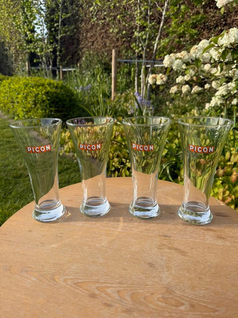 Vier Picon glazen, Verzamelen, Glas en Drinkglazen, Ophalen of Verzenden, Zo goed als nieuw