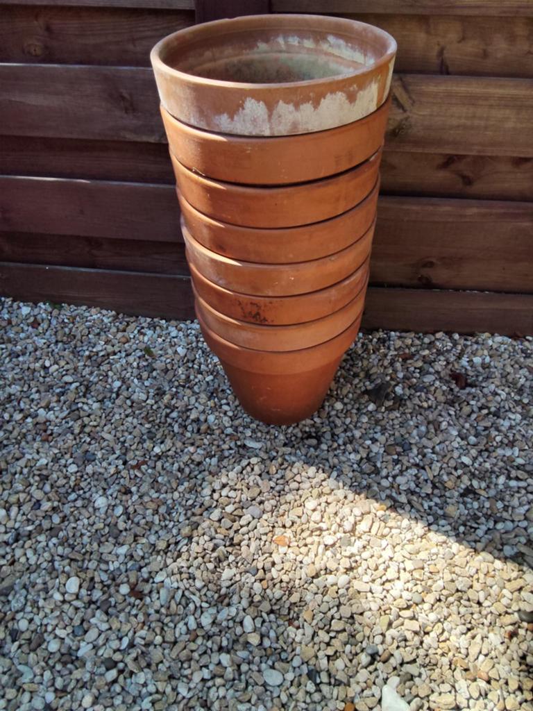 Lot de pots de fleurs en terre cuite, Balcon, 25 à 40 cm, Rond, Enlèvement