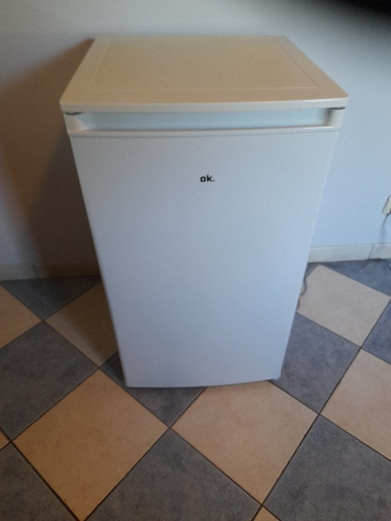 Réfrigérateur de table, 85 à 120 cm, Sans bac à congélation, Enlèvement, Utilisé