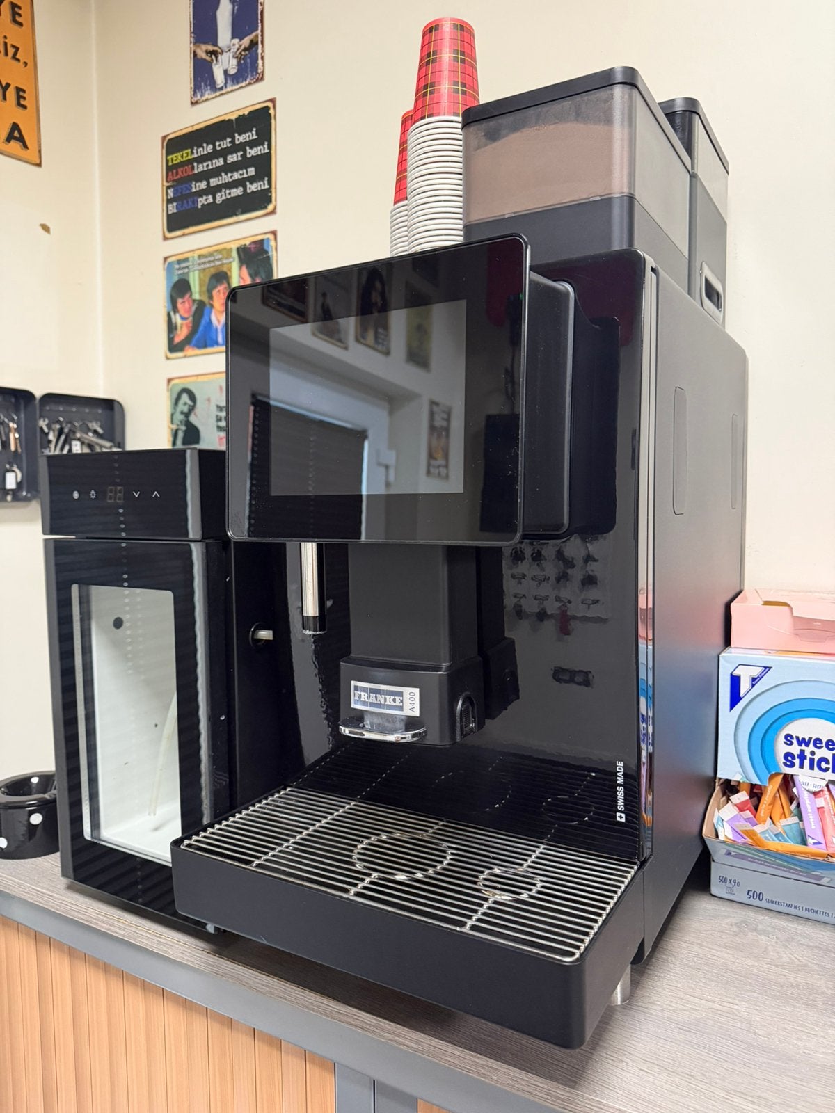 Professionele Franke A400 koffiemachine met melkkoeler, Electroménager, Café moulu, Utilisé, 10 tasses ou plus, Enlèvement