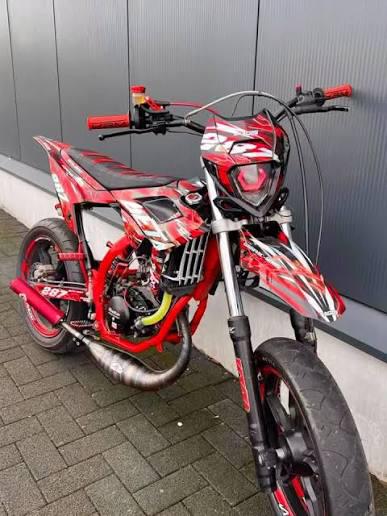 ‼️ Project gezocht‼️, Fietsen en Brommers, Ophalen, Zo goed als nieuw