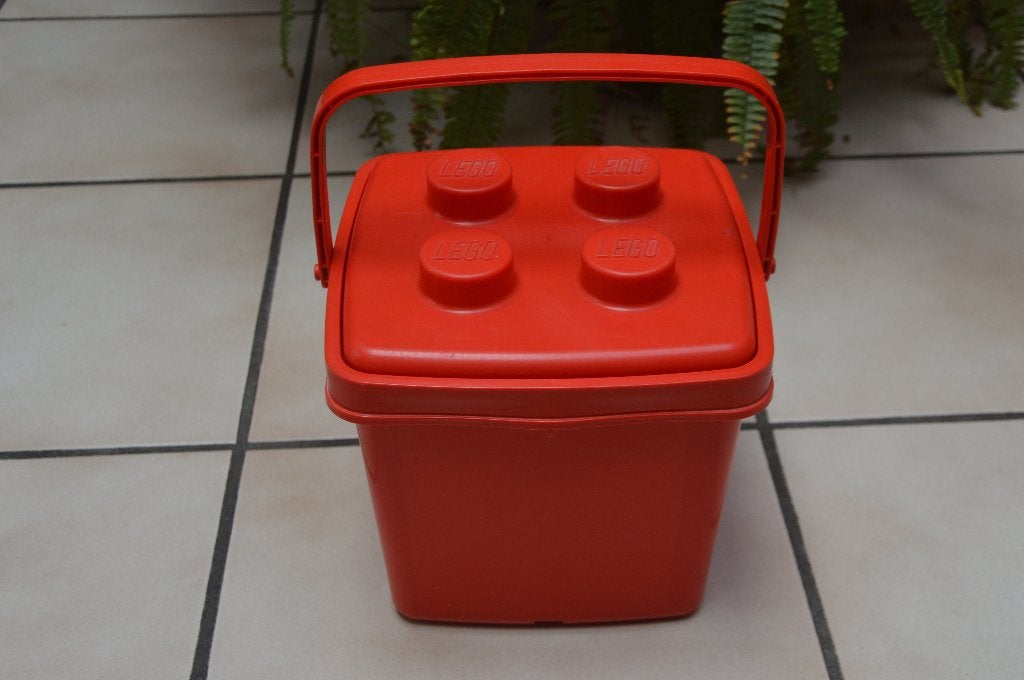 Lego Boîte ou seau de rangement vide rouge en très bon état!, Enlèvement ou Envoi, Utilisé, Accessoire, Lego