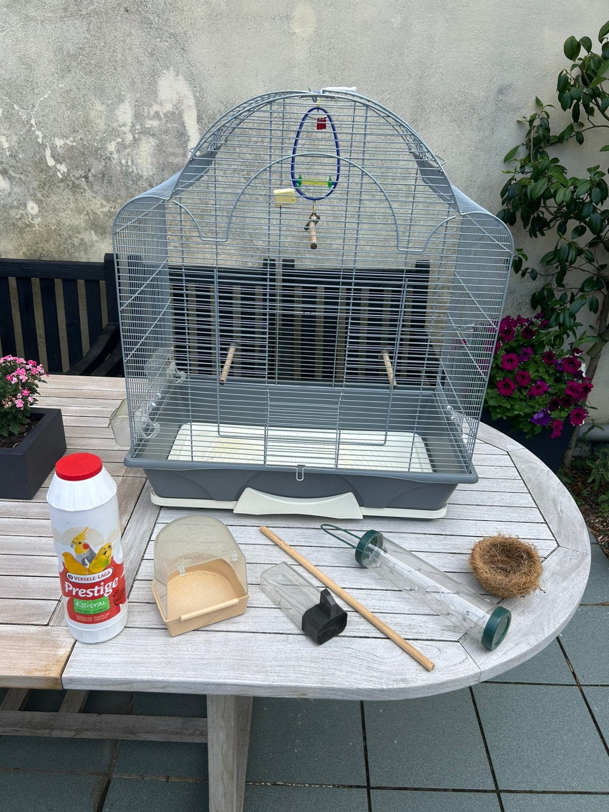 Vogelkooi met toebehoren, Dieren en Toebehoren, Ophalen, Zo goed als nieuw, Vogelkooi