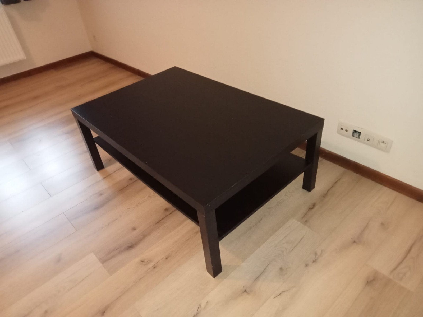 Table de salon, Enlèvement