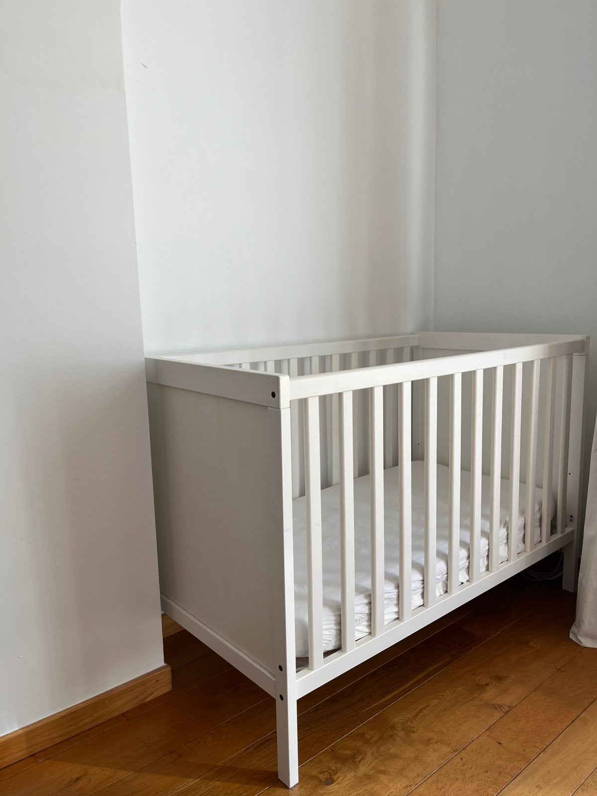 SUNDVIK Lit bébé, blanc, 60x120 cm, Enlèvement, Comme neuf
