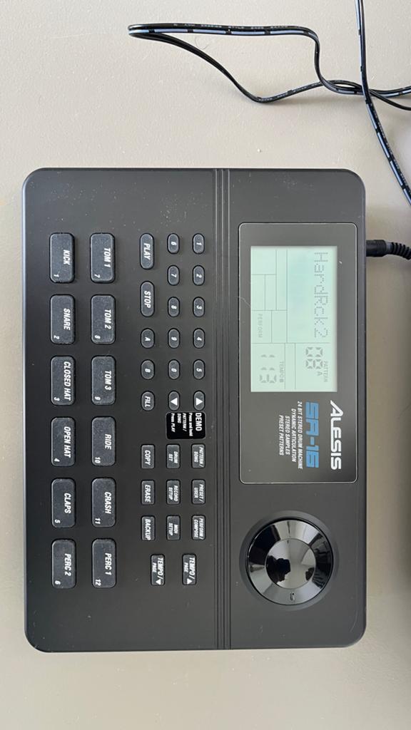Alesis SR-16 drum machine, Muziek en Instrumenten, Ophalen of Verzenden, Zo goed als nieuw