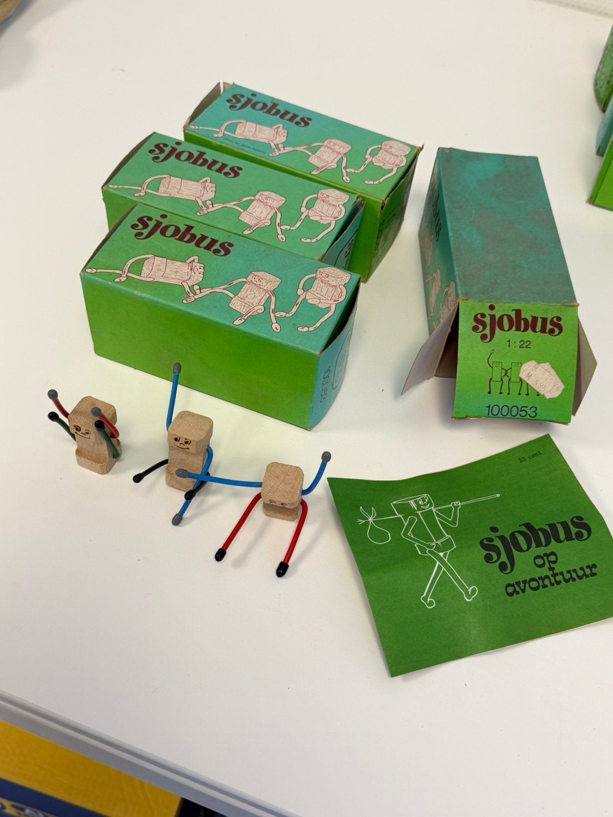 4 jouets en bois Sjobus en bois ancien hollandais + boîte, Antiquités & Art, Enlèvement ou Envoi
