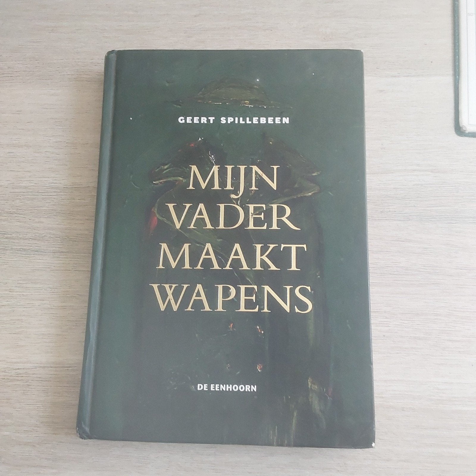 Boek mijn vader maakt wapens,1xgelezen, Ophalen of Verzenden