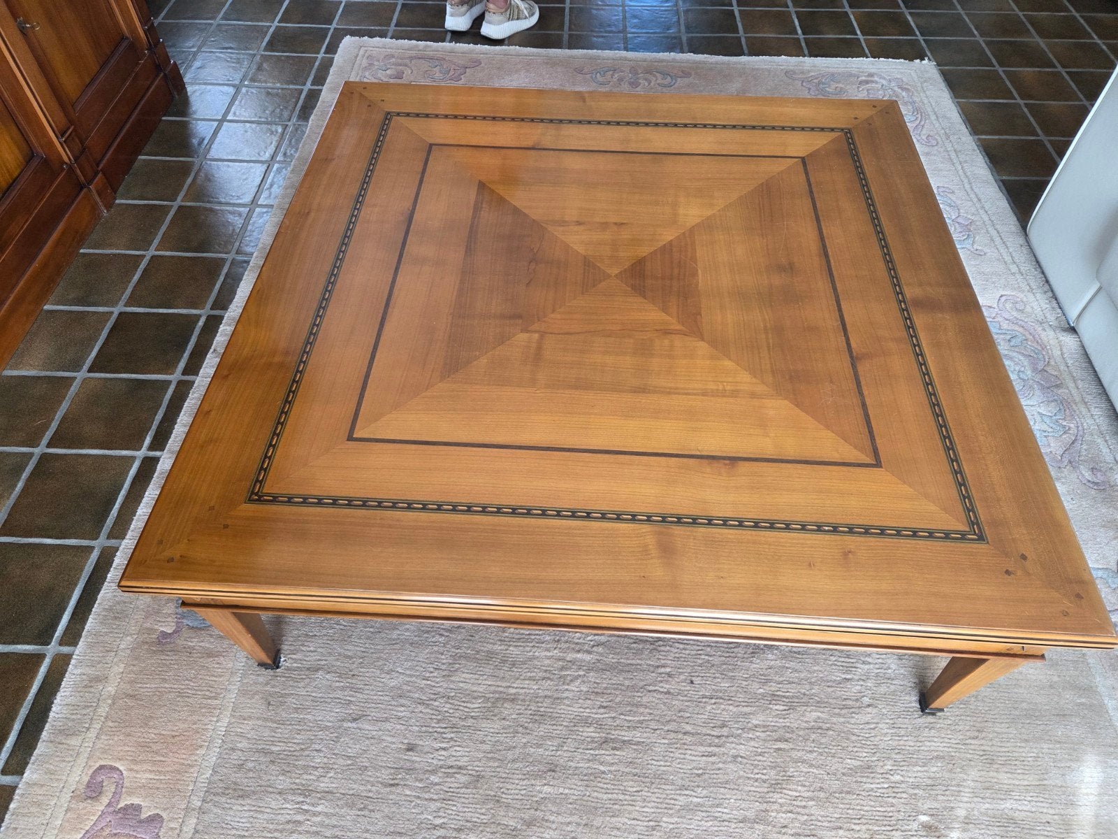 prachtige salon tafel in kerselaar, Huis en Inrichting, Ophalen, Gebruikt, Vierkant, 5 – 50
