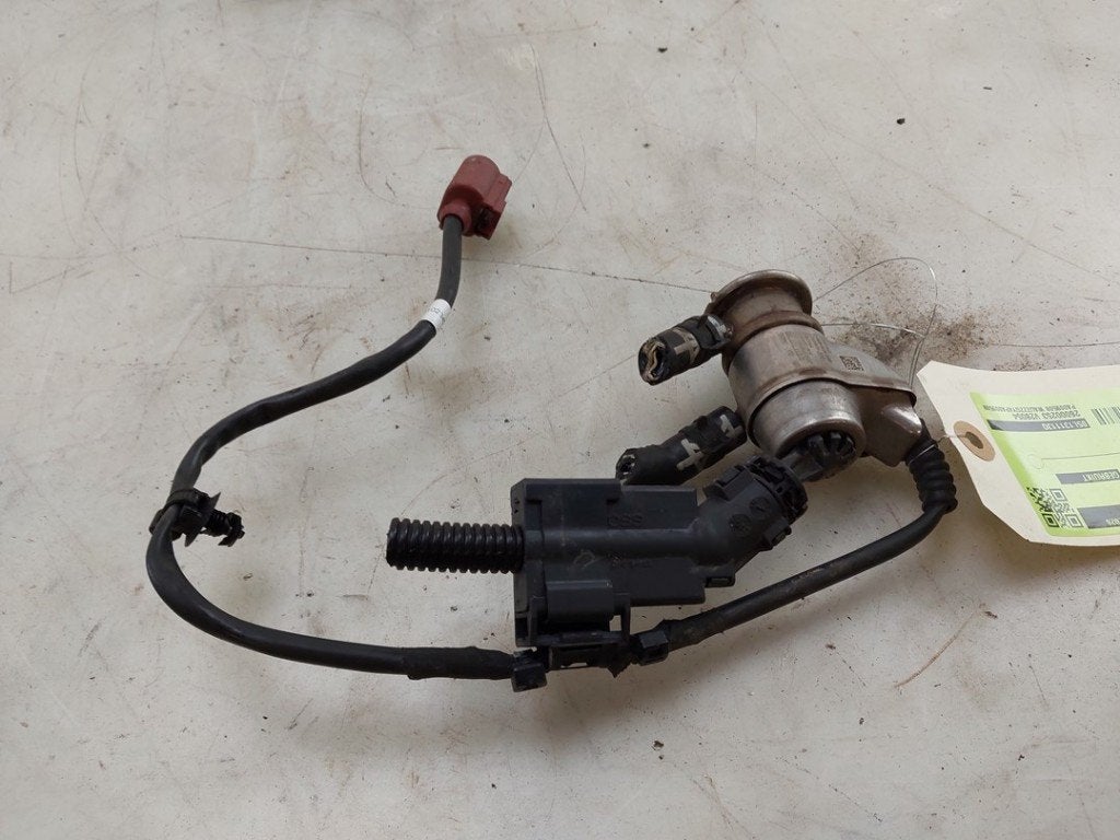 INJECTEUR ADBLUE Audi A3 Sportback (8YA) (|05L131113Q|), Autos : Pièces & Accessoires, Robert Bosch AG, Audi, Utilisé, Robert-Bosch-Allee 1
74232  Abstatt, DE