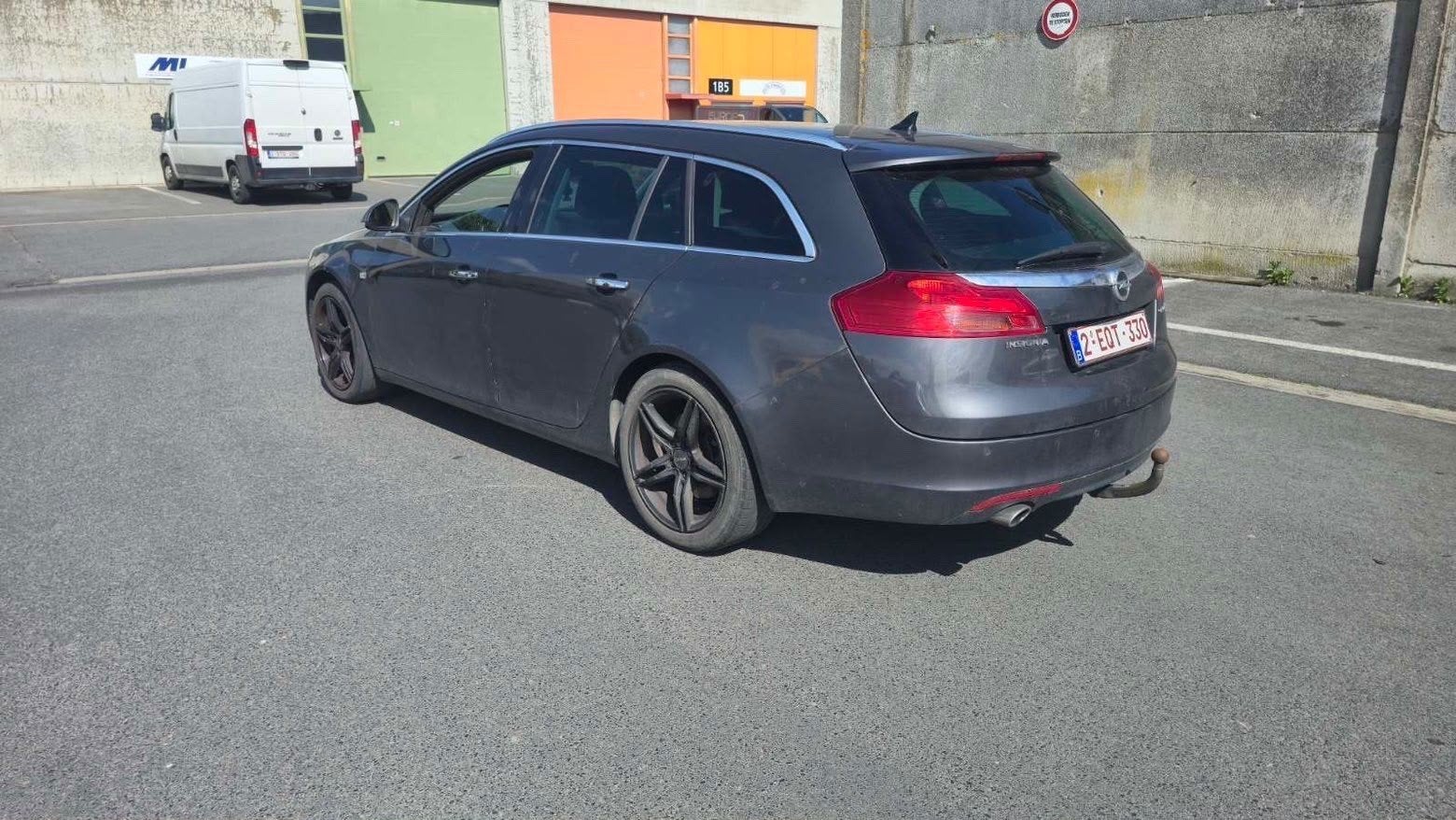 opel insignia sport touring mooo staat 750 euro, Autos, Noir, 5 portes, 96 kW, Particulier