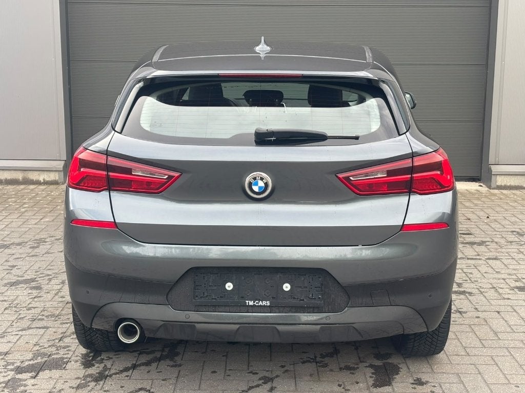 BMW X2 benzine navigatie, Autos, 100 kW, Argent ou Gris, Euro 6, Entreprise