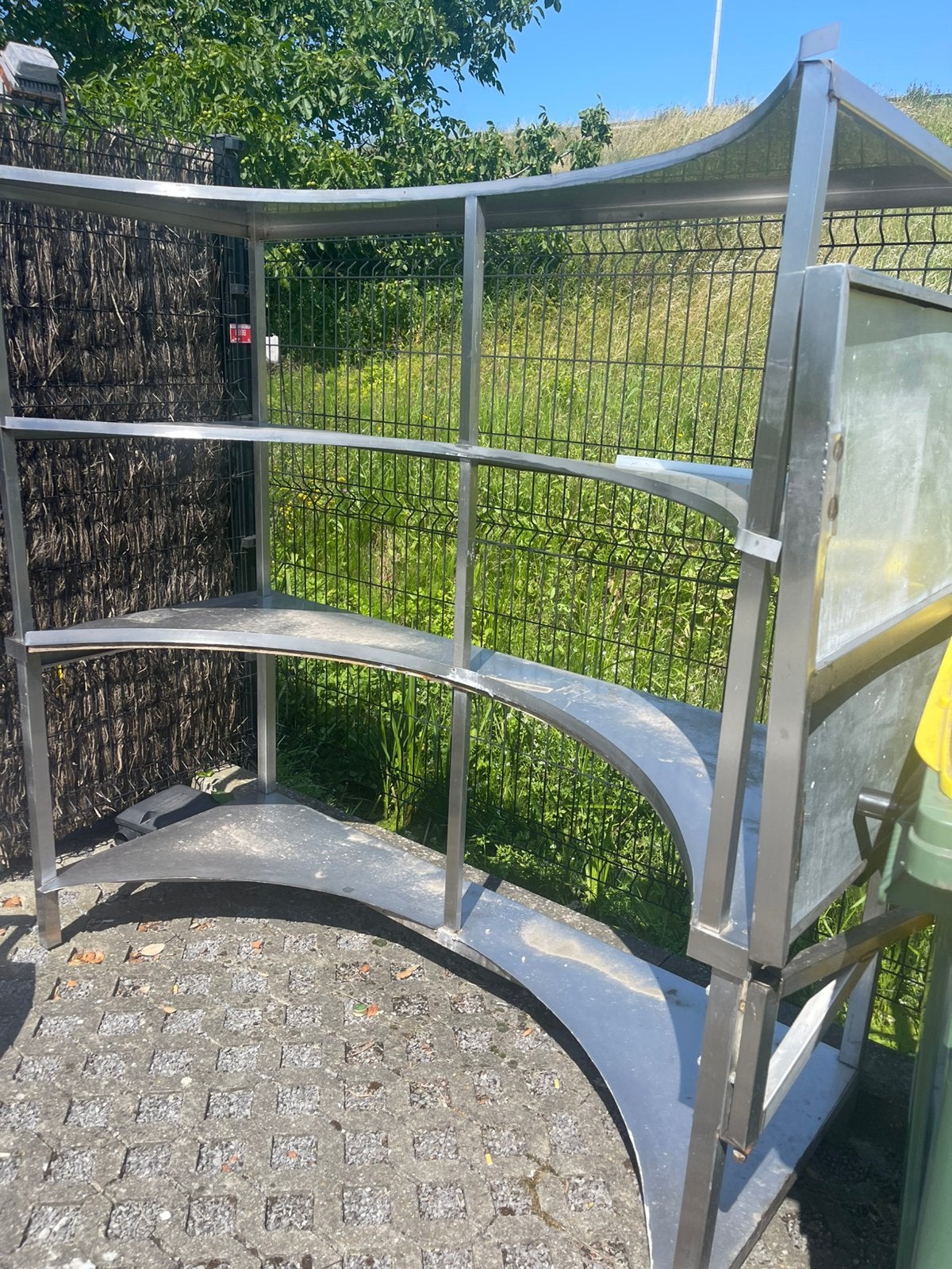 Inox rek afgerond met opklapbaar werkblad, Ophalen, Meubilair