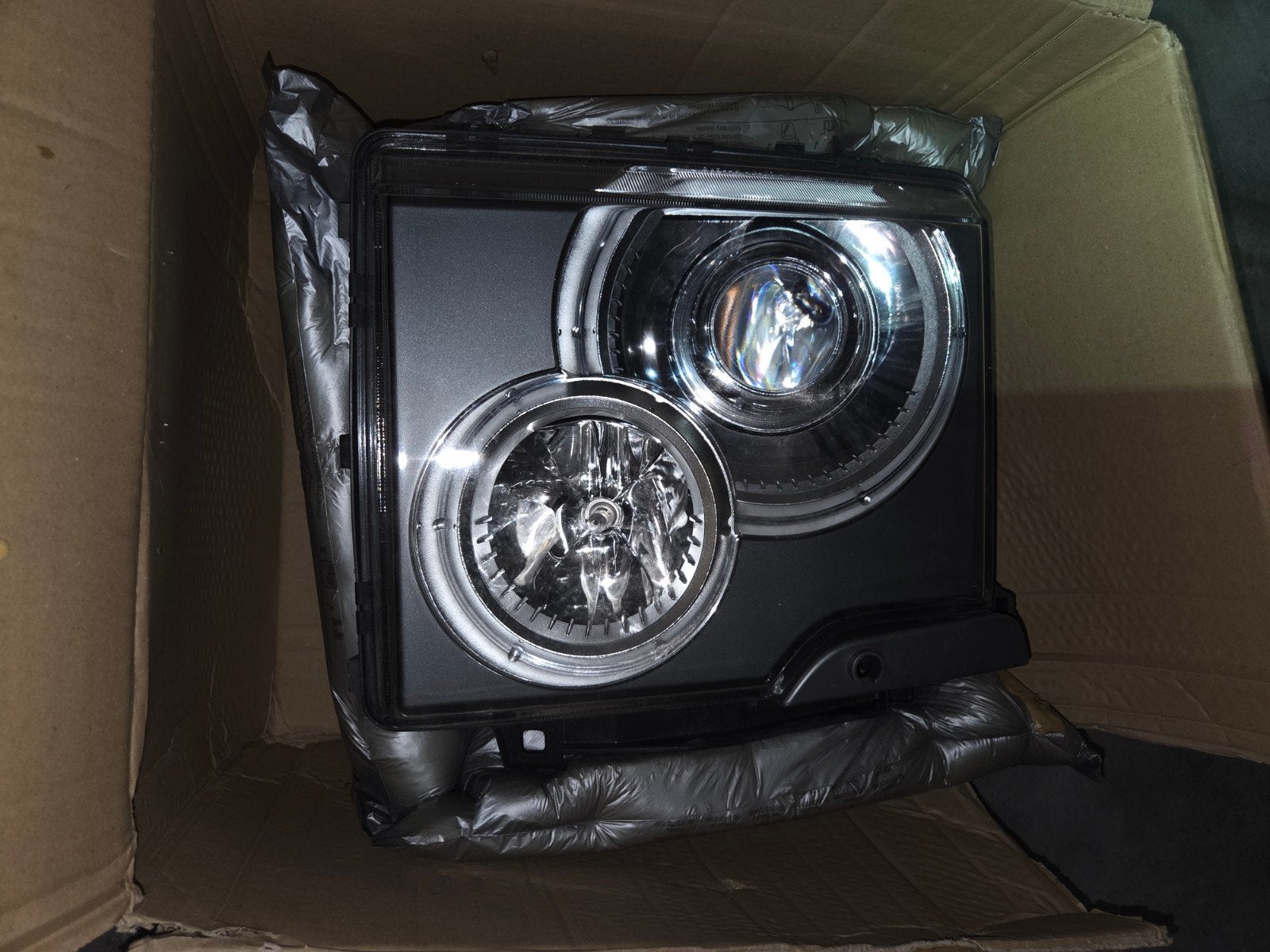 Phare gauche au xénon du Range Rover L322 2002-2006 XBC00131, Enlèvement ou Envoi, Rover