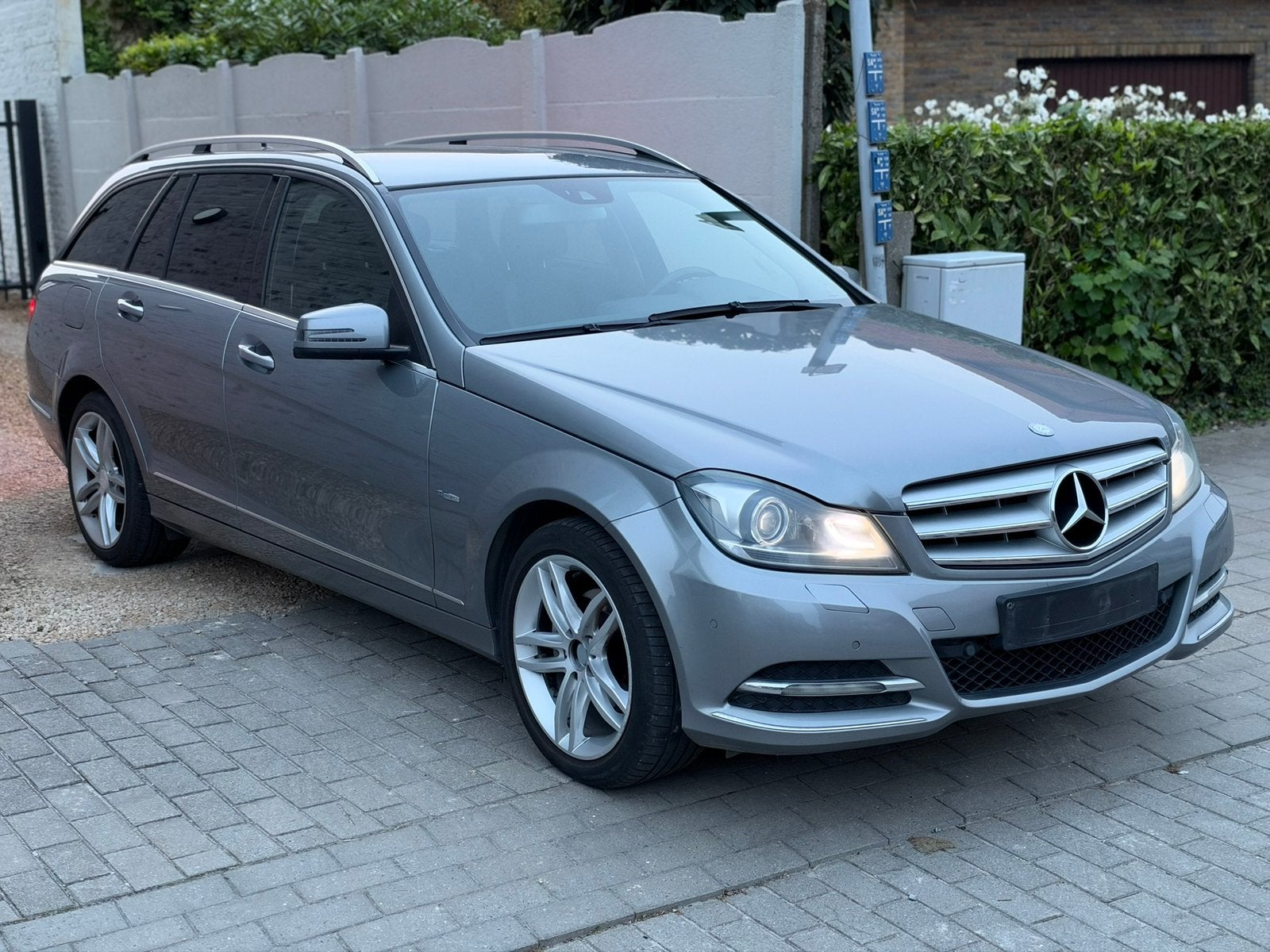 MERCEDES C220/AVANT-GARDE ! /AUTOMATIQUE ! /LIFTING /5 EUROS, Achat, Entretenue par le concessionnaire, Automatique, Particulier