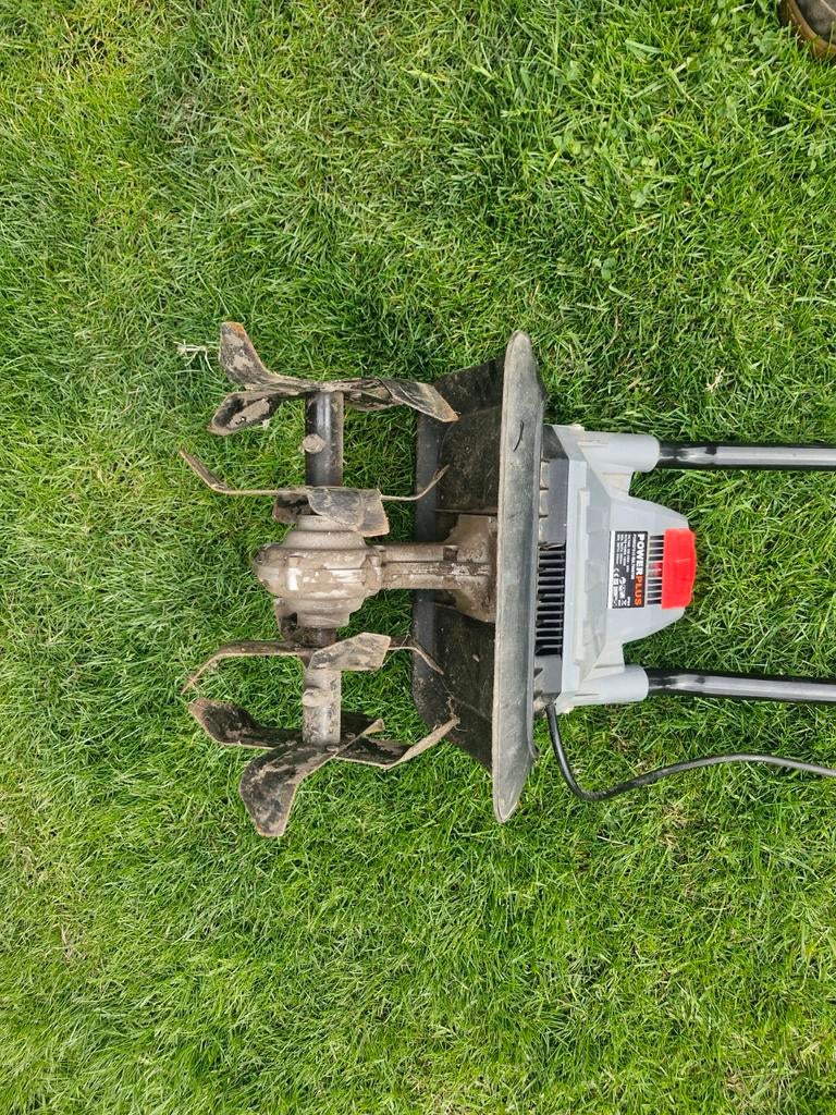 Tuinfrees, Enlèvement, Coupeur de jardin