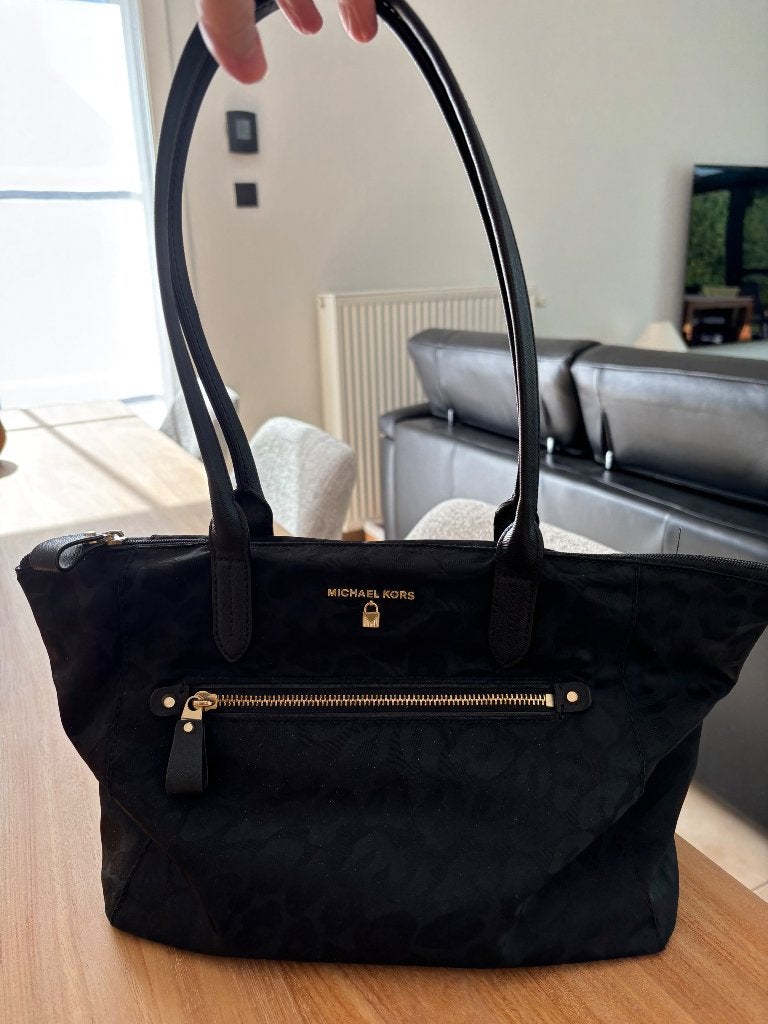 Schoudertas Michael Kors, Ophalen of Verzenden, Zo goed als nieuw, Zwart, Overige merken