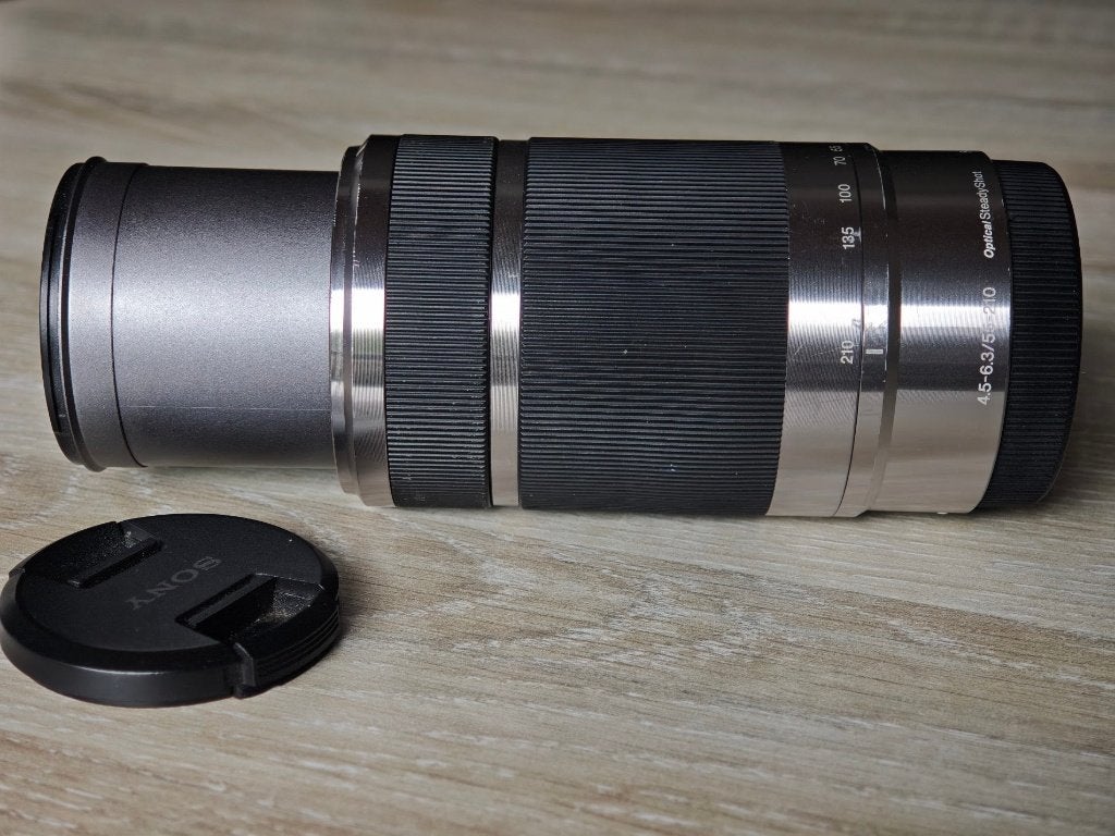 Téléobjectif Sony SEL55210 55-210 mm — Sony E-mount APS-C, Monture Sony E, Téléobjectif, Utilisé, Autofocus