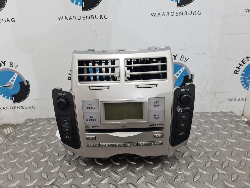 TOYOTA YARIS 1.3 VVTi Sol  RADIO 2008, Ophalen of Verzenden, Gebruikt, Stiba lid