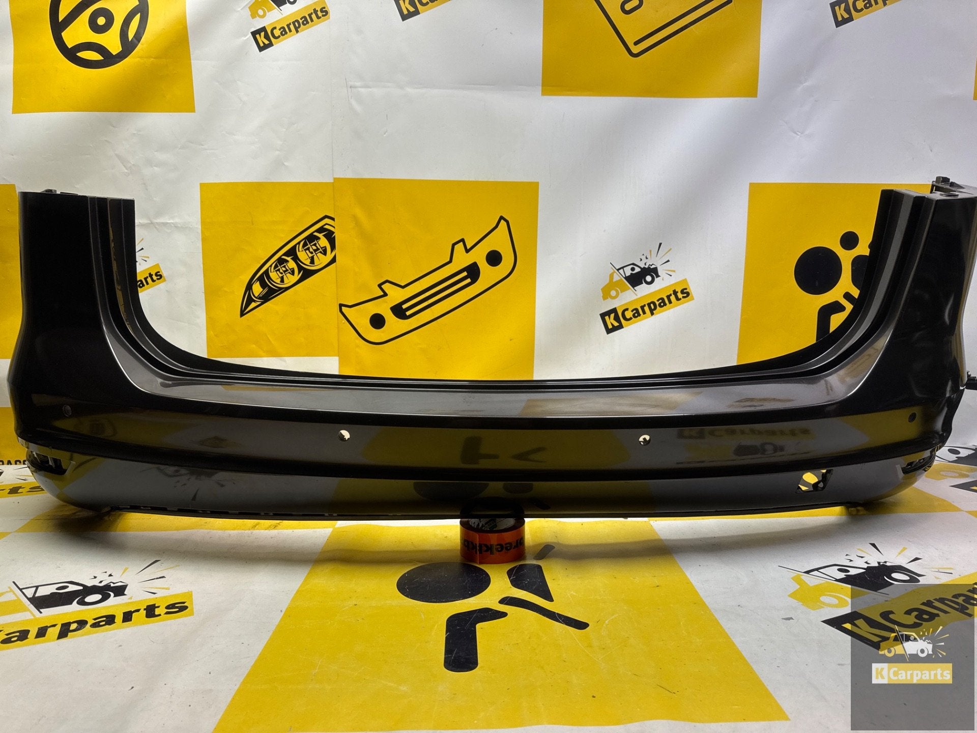 Pare-chocs arri re pour VW Seat AAMBRA 7N0807421B et VW Shar, Arrière, Pare-chocs, Autovia A-2, Km 585 585
08760  Martorell, ES