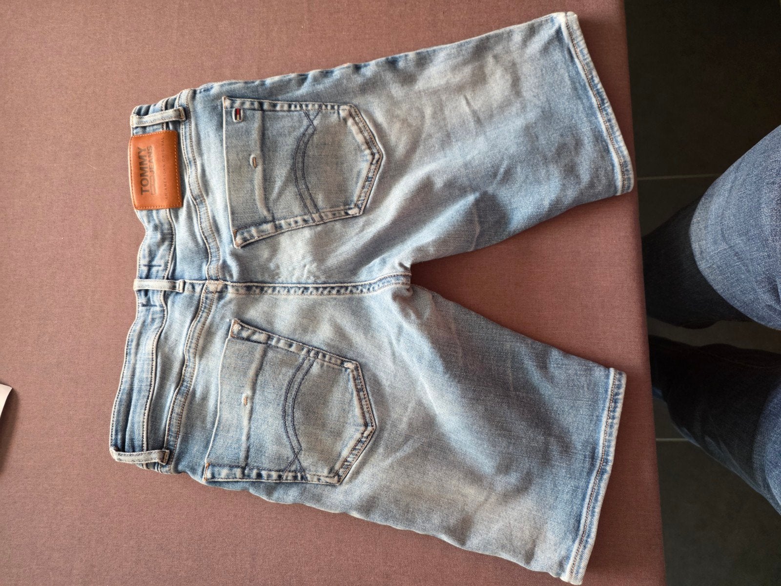 Korte jeans broek tommy jeans, Kleding | Heren, Spijkerbroeken en Jeans, Ophalen