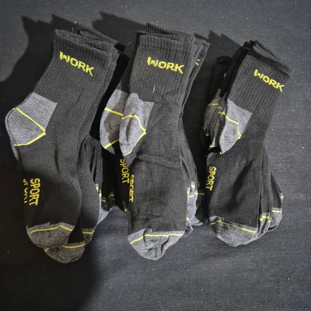 34 paar kousen heren of dames, Vêtements | Hommes, Chaussettes & Bas, Enlèvement, Neuf, Taille 39 à 42, Noir