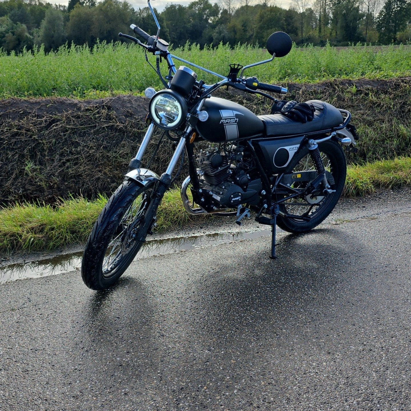 Mash 50 4t, 49 cm³, Comme neuf, Classe B (45 km/h), Enlèvement