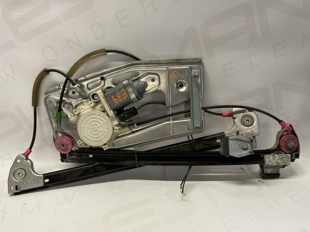 Raammechanisme linksvoor BMW E39 51338159831, -, Utilisé, -, Enlèvement ou Envoi