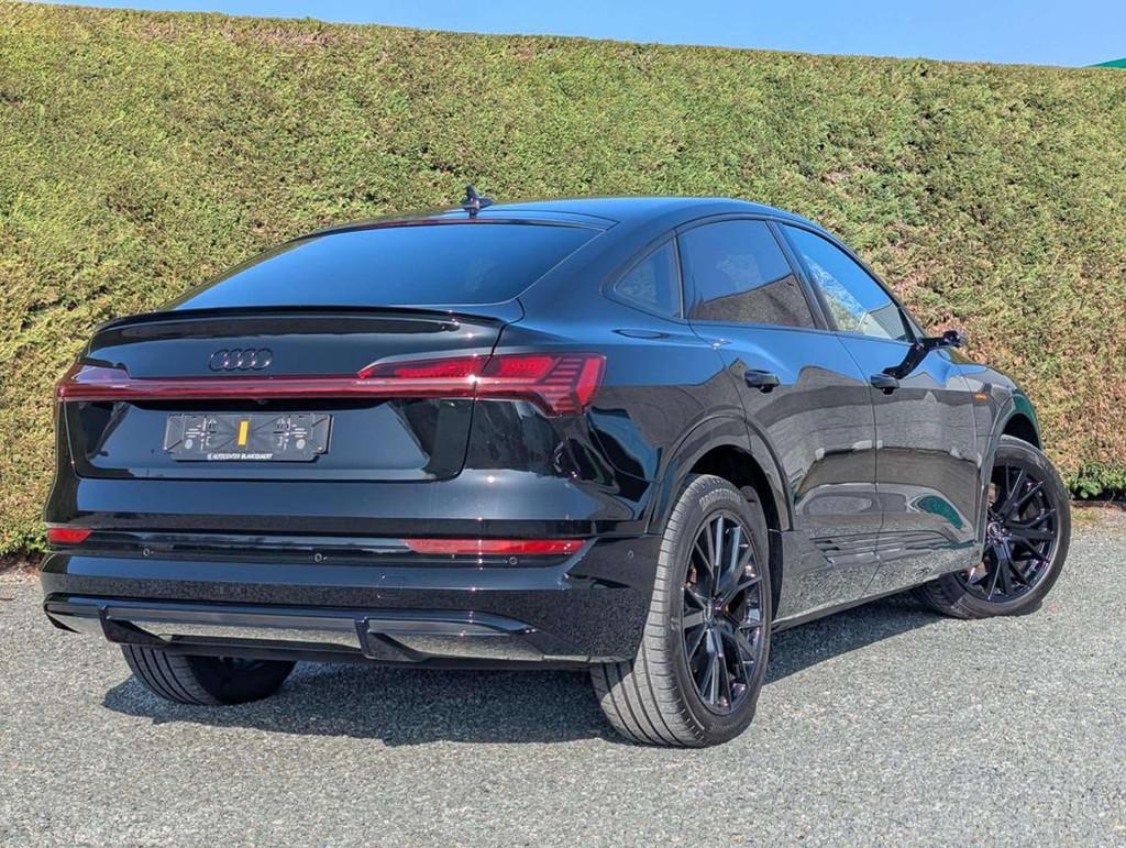 Audi Q8 e-tron (Q8) Black edition-2x s-line- gekoelde zetels, Automaat, Gebruikt, Zwart, 408 pk