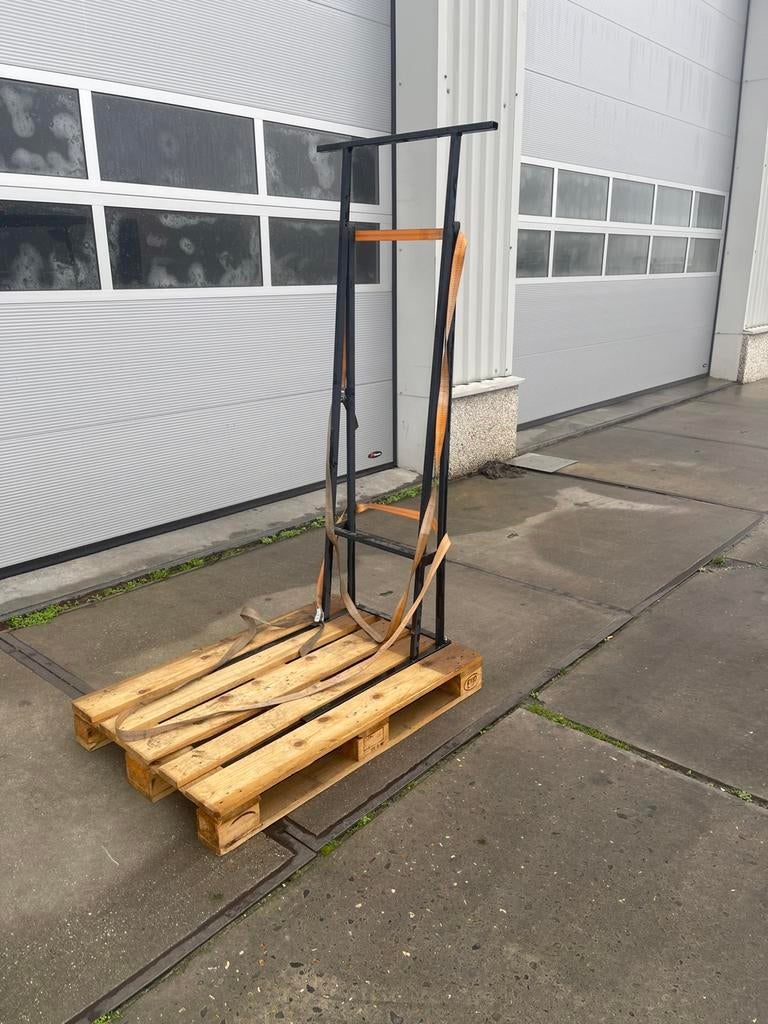 euro pallet met steun tbv verticaal transport, Bricolage & Construction, Bois & Planches, Comme neuf, Palette, Enlèvement ou Envoi