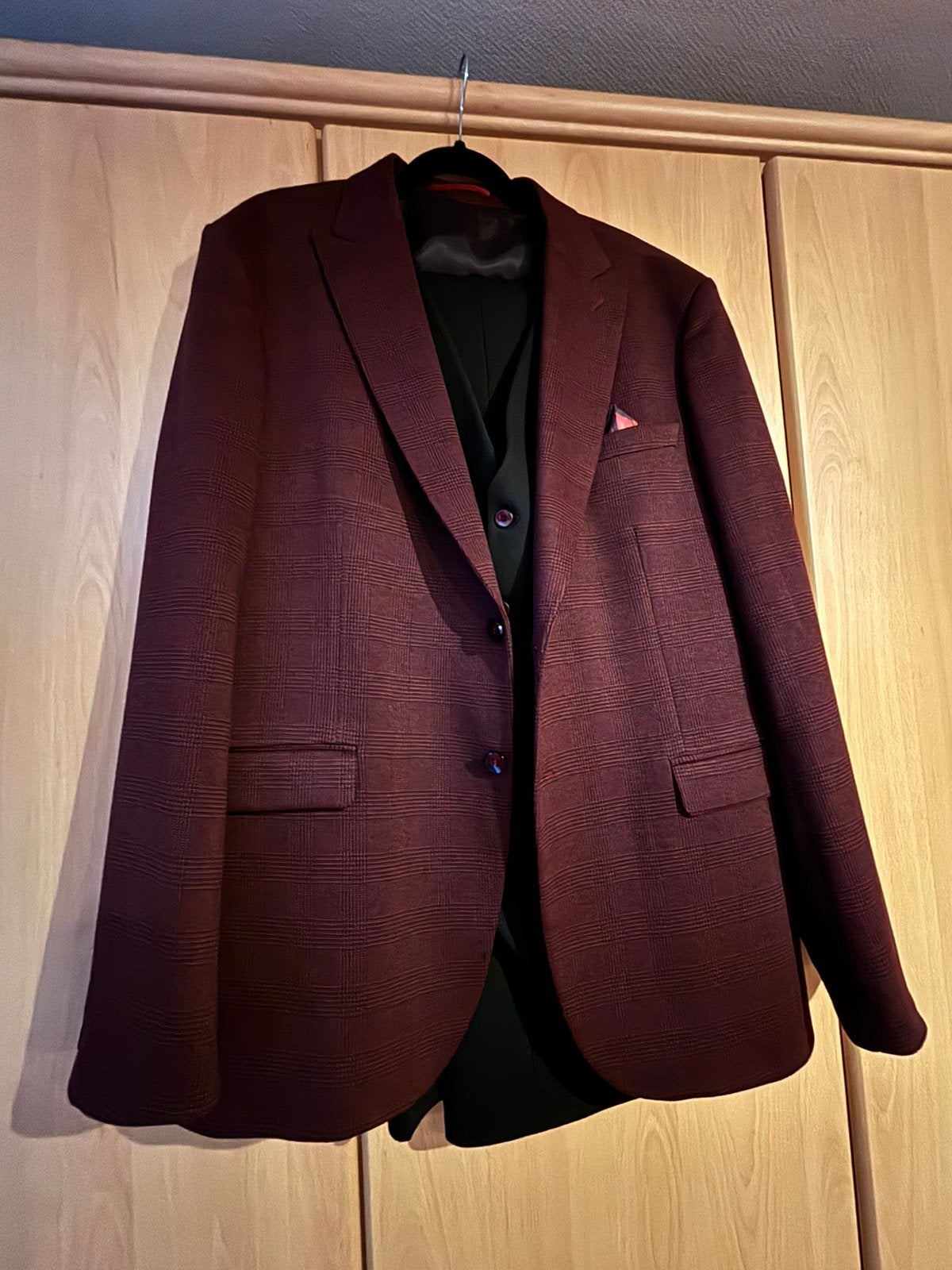3-delig WAM roodhouten pak maat 60, Kleding | Heren, Ophalen, Nieuw, Overige maten, Overige kleuren