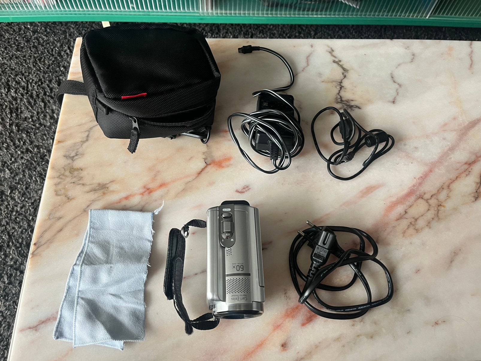 Sony handycam videocamera, Ophalen of Verzenden, Zo goed als nieuw