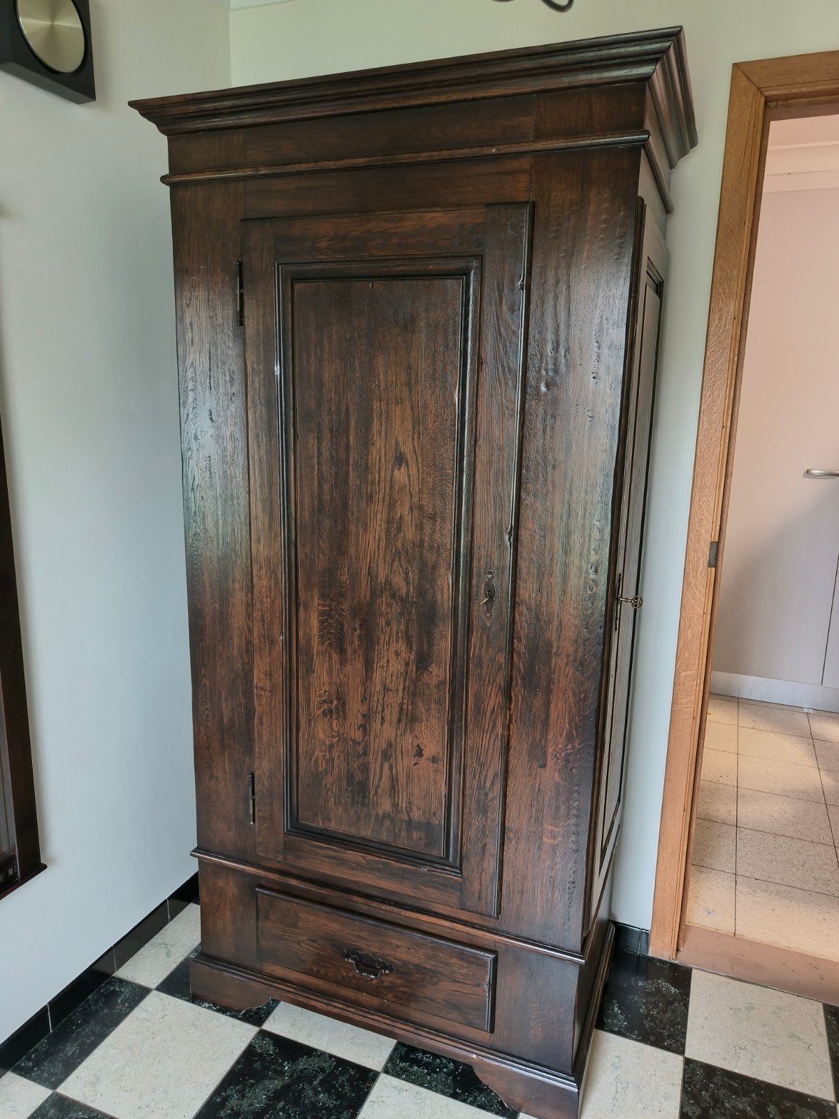 landelijke halkast in massief hout, Ophalen