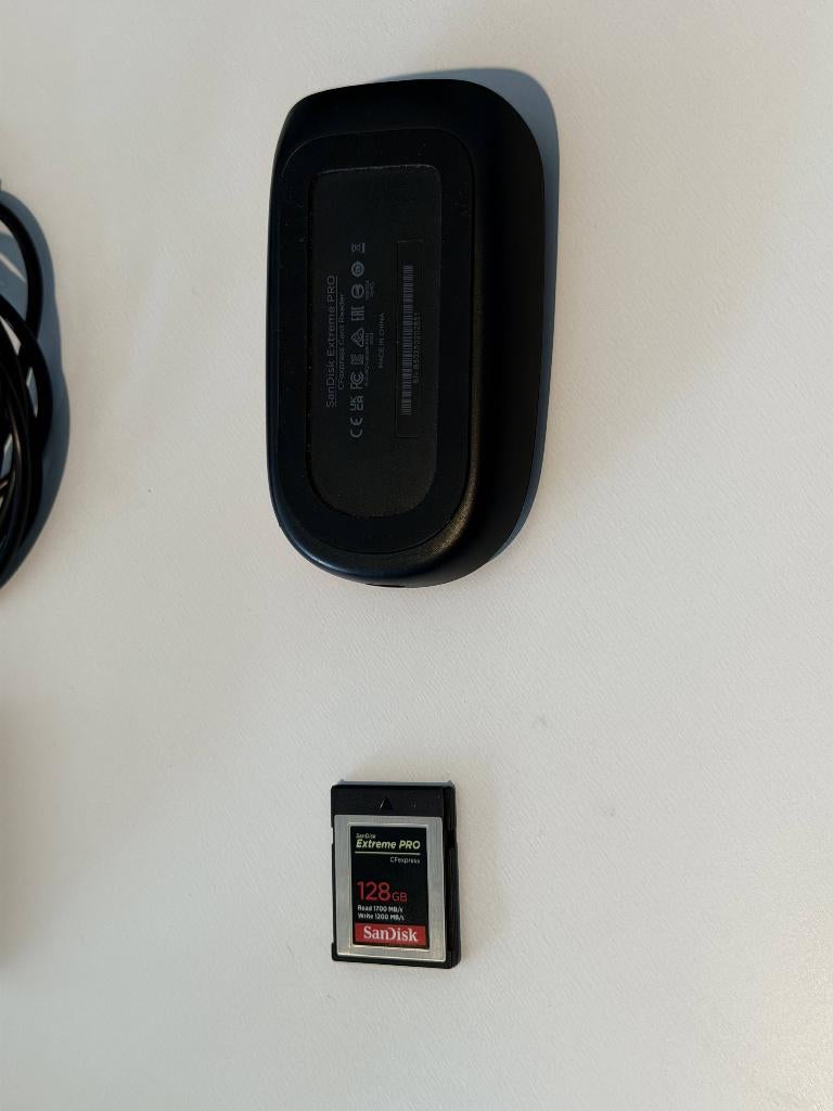 SanDisk Extreme Pro CFexpress 128GB + reader | high speed, Ophalen of Verzenden, Nieuw