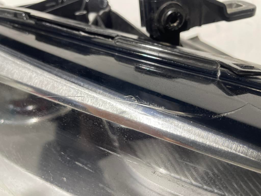 Phare droit Audi Q2 81A941034, Audi, Enlèvement, Utilisé