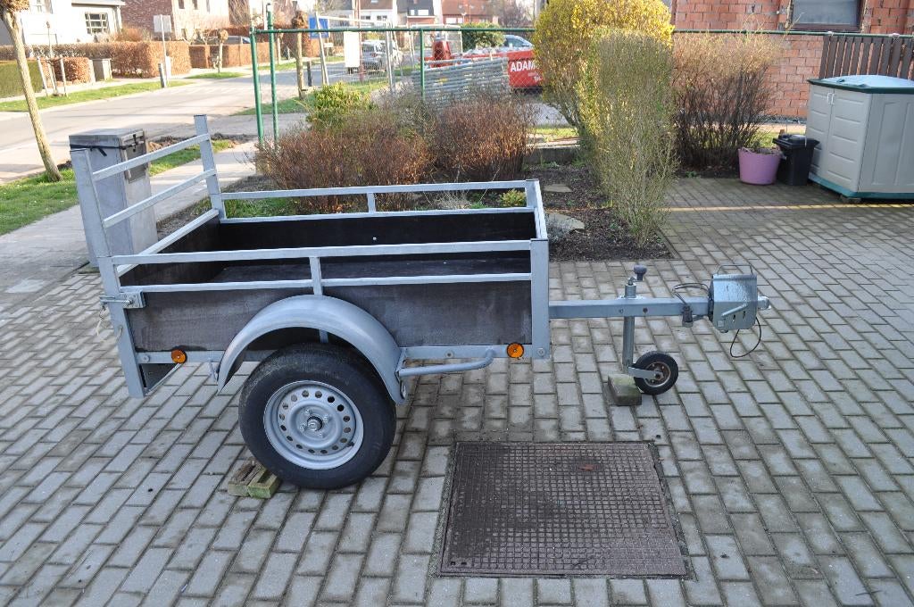 aanhangwagen enkele as ongeremd, Ophalen, Zo goed als nieuw