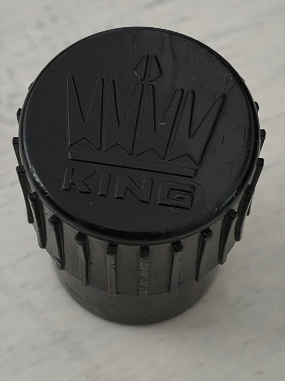 King Super 20 series VI tenorsax uit 1987, Enlèvement ou Envoi, Utilisé, Ténor, Avec valise