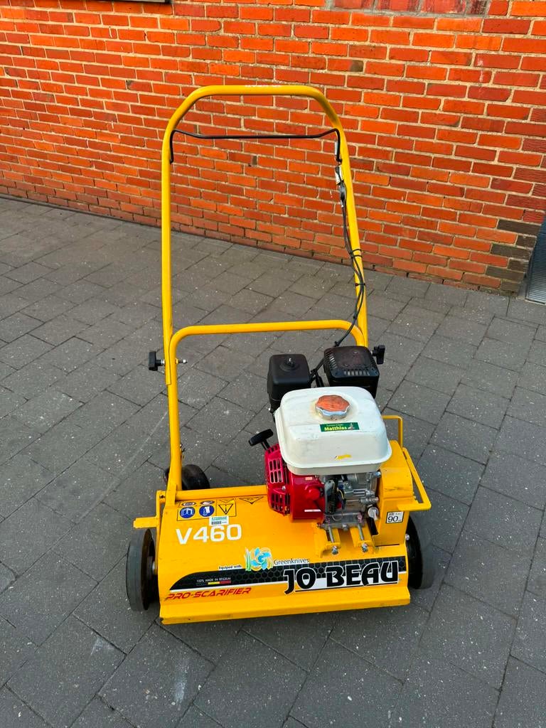 Verticuteermachine JOBEAU V460, Tuin en Terras, Verticuteermachines, Ophalen, Zo goed als nieuw, Benzine