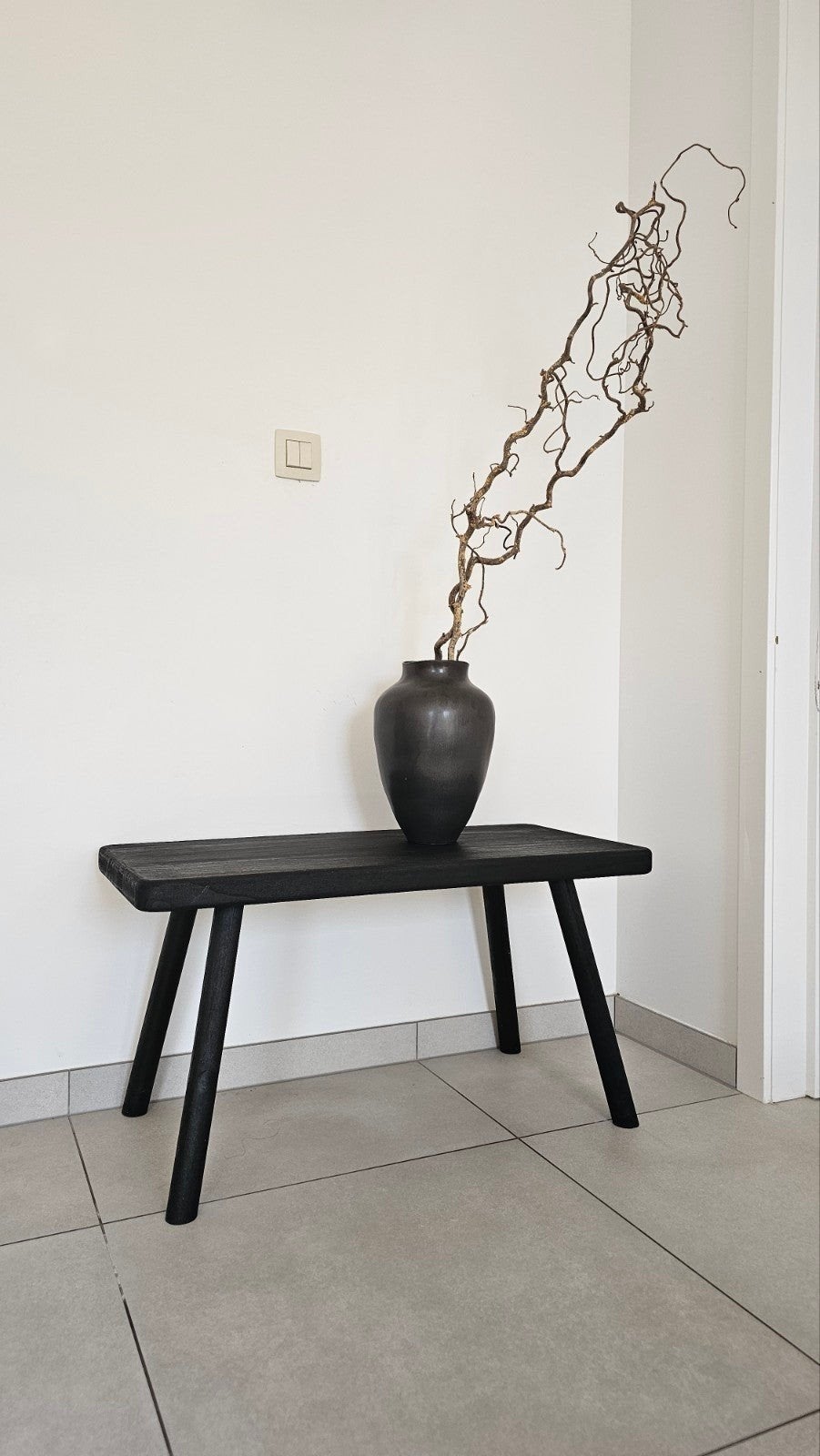 tafel + vaas, Huis en Inrichting, Ophalen, Zo goed als nieuw, Overige houtsoorten