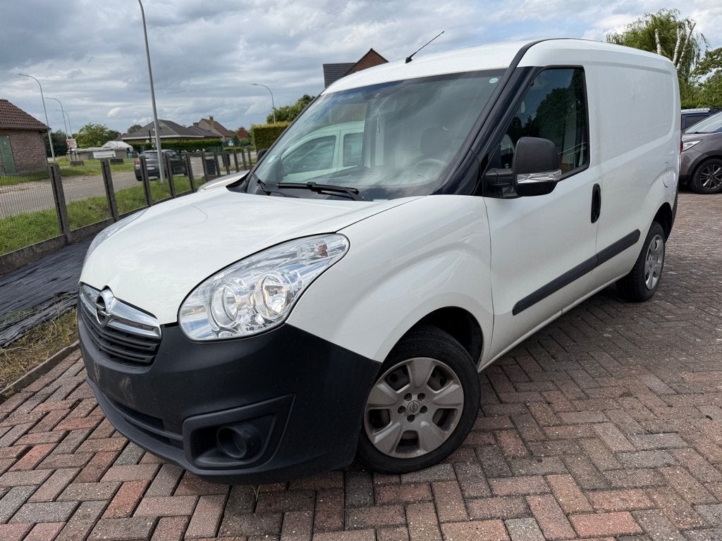 Opel Combo 1.6 cdti diesel UNIQUEMENT À L'EXPORTATION, Entreprise, Boîte manuelle, 5 portes, Blanc
