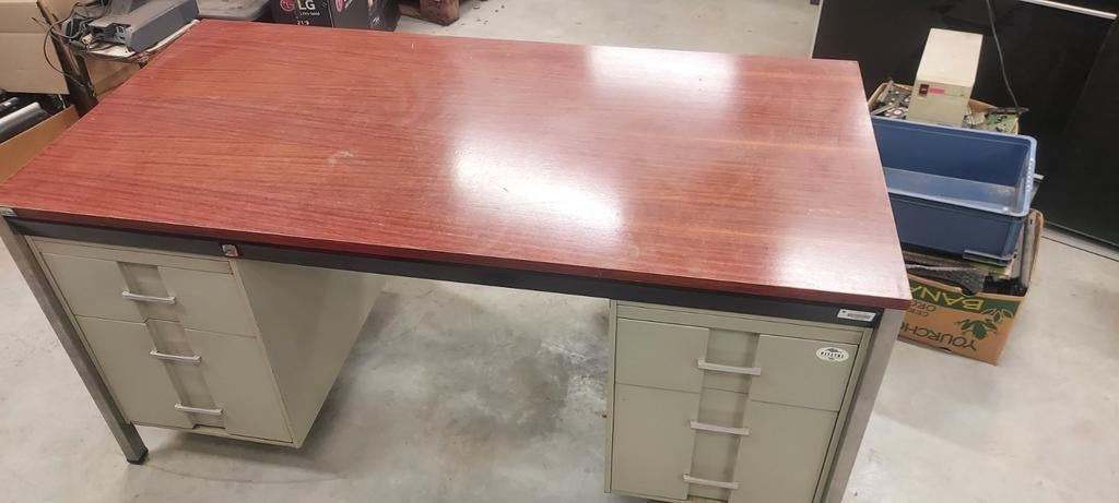 Retro buro merk mewaf, Huis en Inrichting, Tafels | Eettafels, Ophalen
