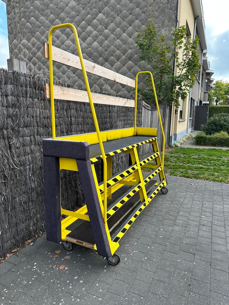 Mobiel trap werkplatform, Ophalen