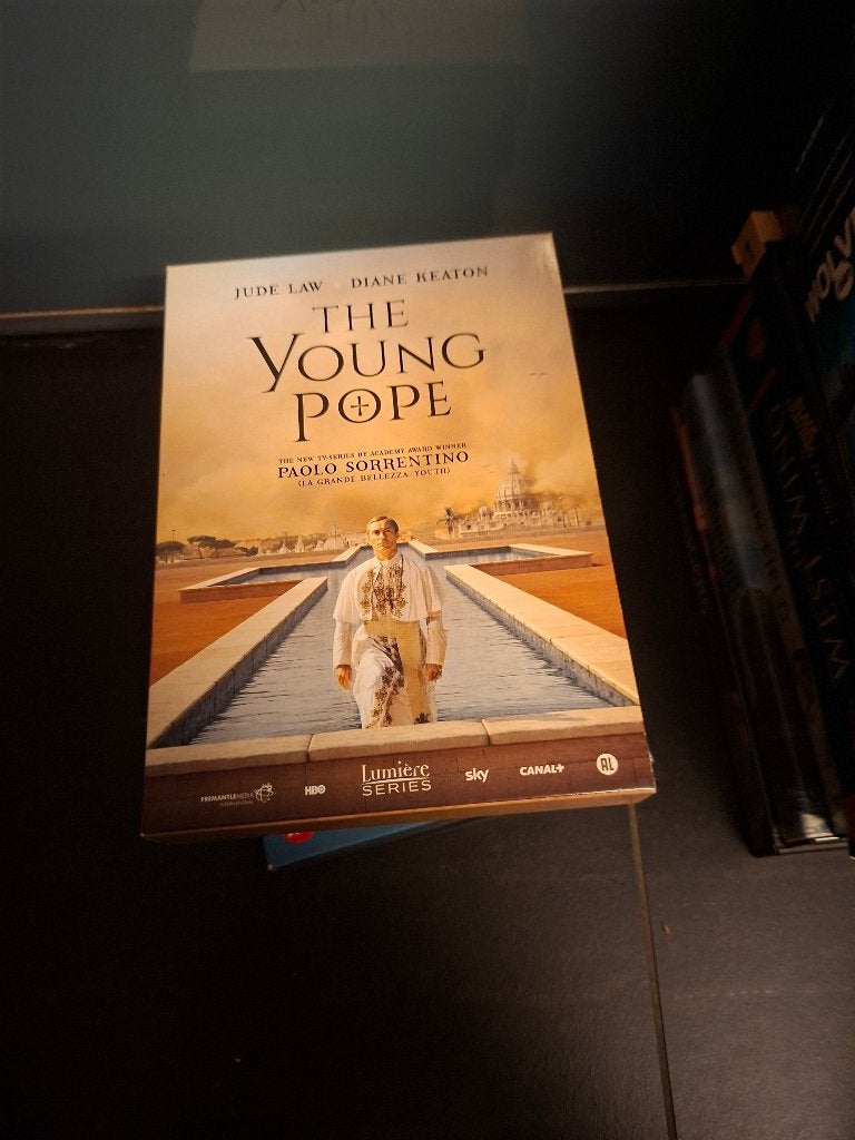 dvd - the young pope - 4 dvd - doos 8, Engels, Alle leeftijden, Nederlands, Drama