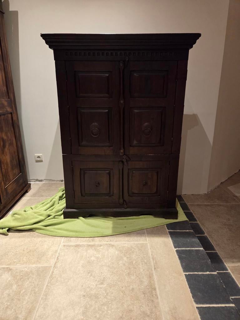 Houten kast, Ophalen