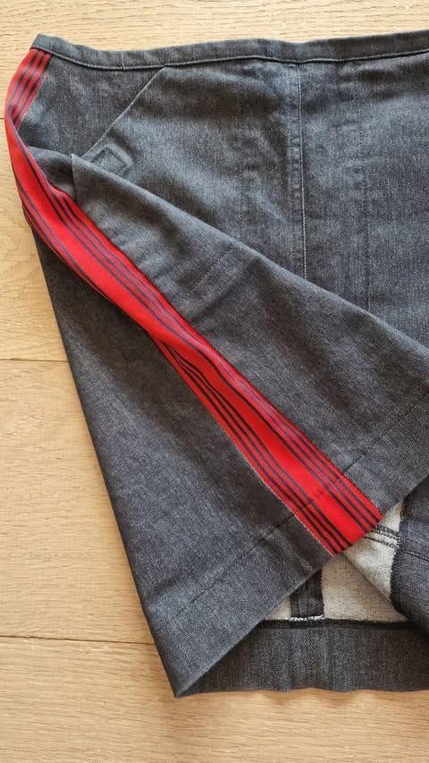 Kort rokje van ZNJ, Kleding | Dames, Maat 38/40 (M), Ophalen of Verzenden, Gedragen, Boven de knie