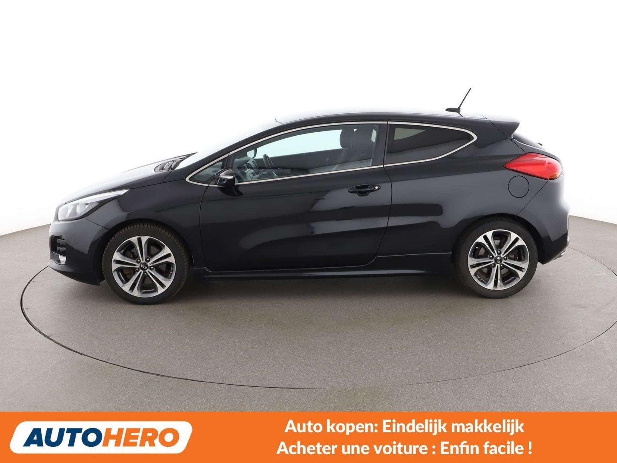 Kia ProCeed / pro_cee'd 1.6 CRDi GT Line, Autos, Achat, Boîte manuelle, Noir, https://public.car-pass.be/vhr/dcda4cf3-745f-4806-9466-60678cb8ae56