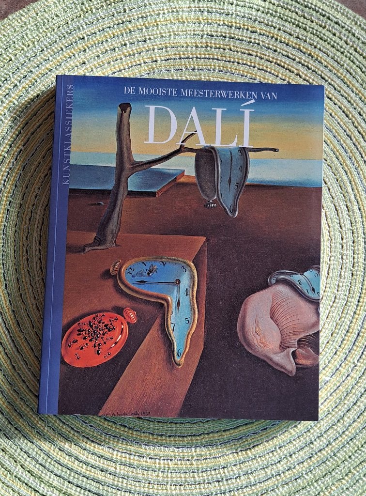 Dali - Kunstklassiekers, Ophalen of Verzenden, Zo goed als nieuw, Schilder- en Tekenkunst