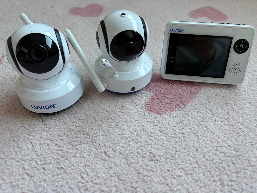 Luvion babyfoon met 2 camera’s, Kinderen en Baby's, Babyfoons, Ophalen, Zo goed als nieuw, Camera