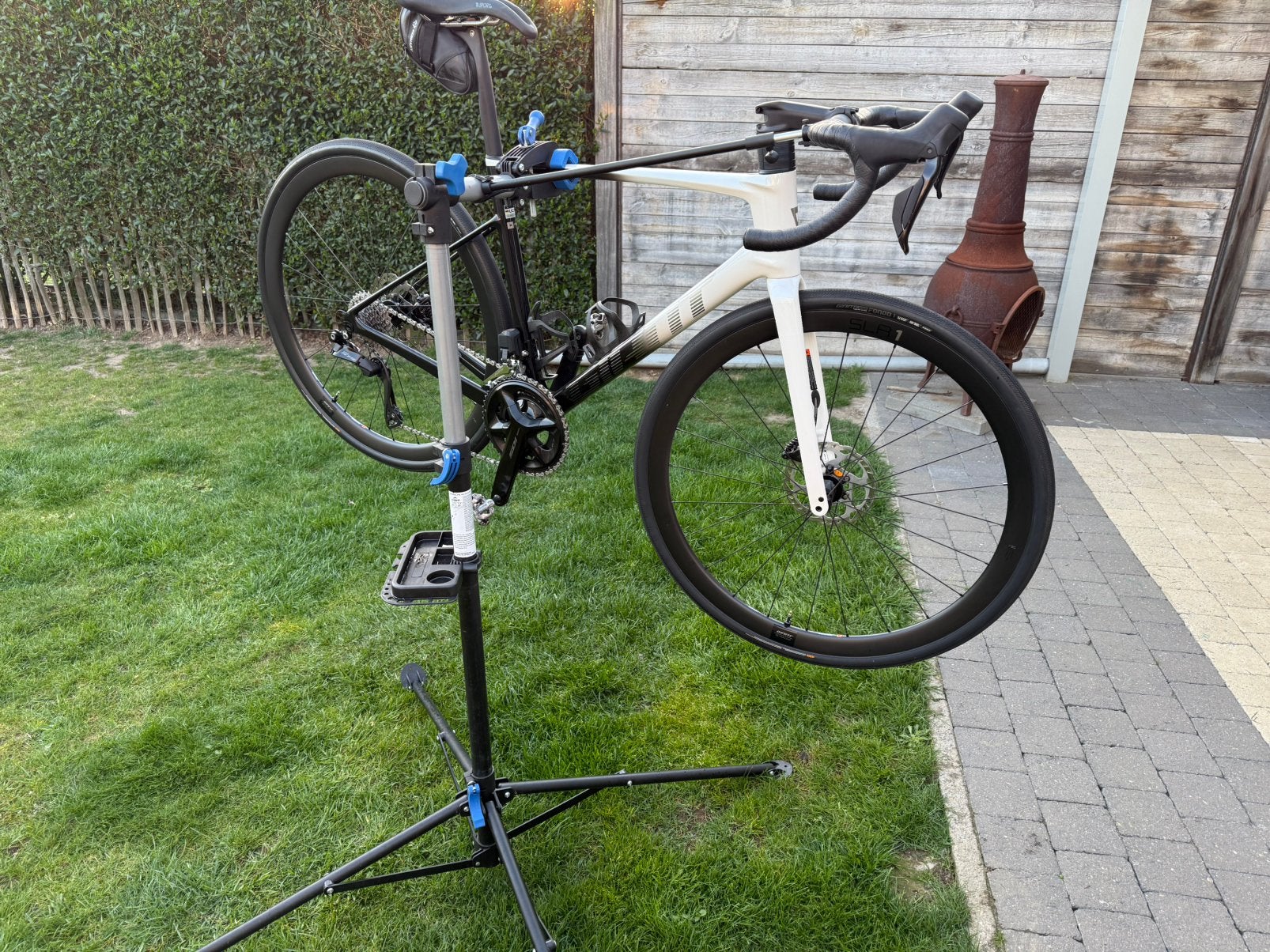 Giant Defy Advanced Pro 1 2024, Vélos & Vélomoteurs, Enlèvement, Comme neuf